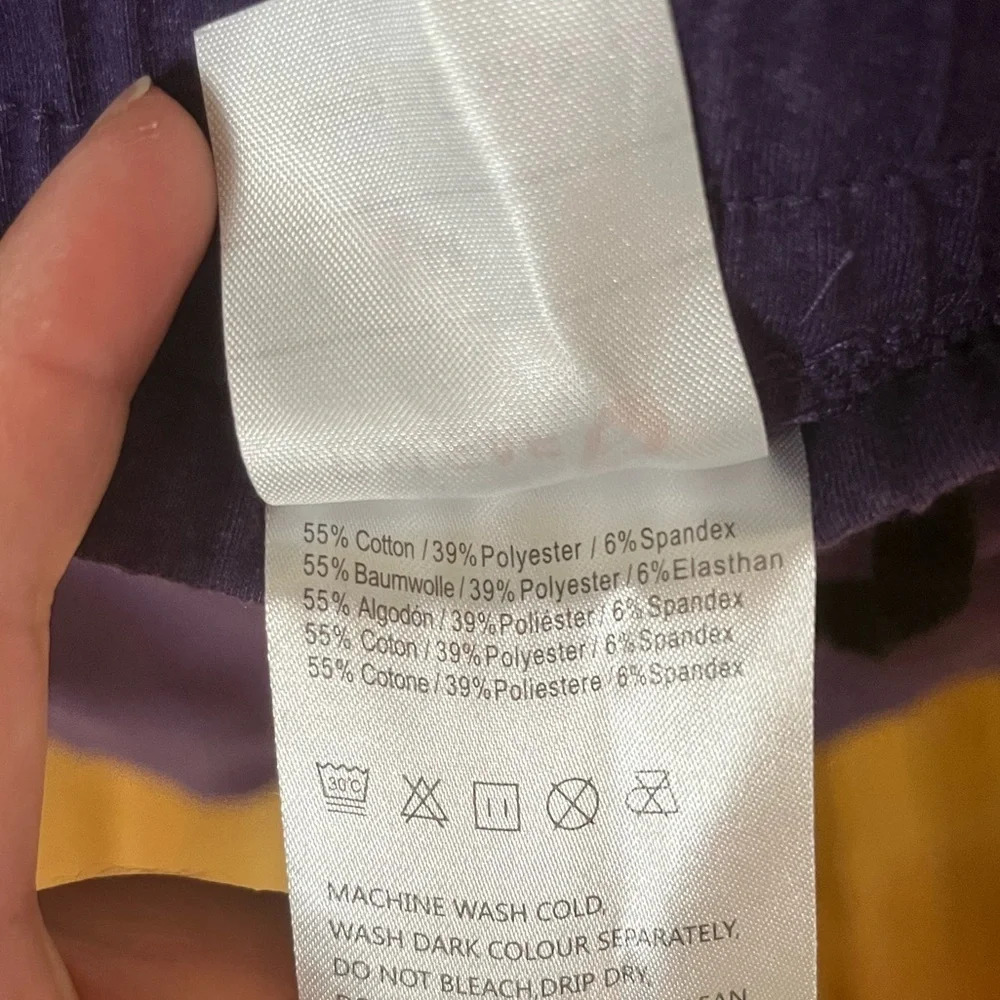 BA Leaf Purple Joggers- Size Medium - Picture 4 of 5